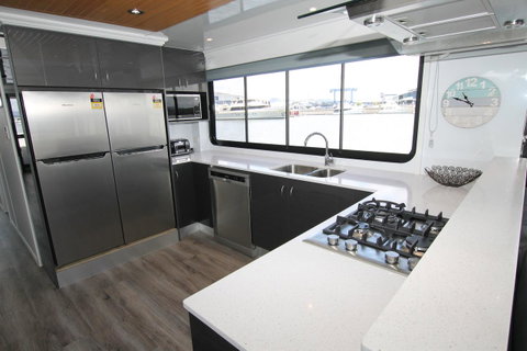 Coomera Houseboats - Holiday Find 37