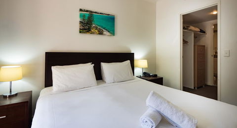Swell Resort Burleigh Heads - Holiday Find 38