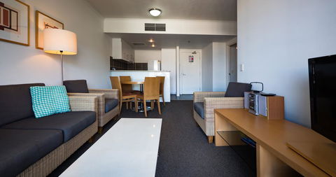 Swell Resort Burleigh Heads - Holiday Find 43