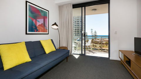 Swell Resort Burleigh Heads - Holiday Find 2