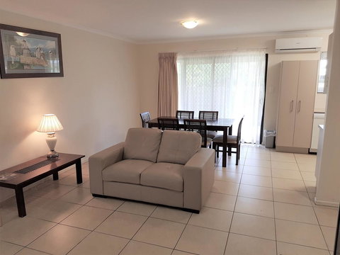 The Palms Motel - Holiday Find 10