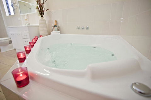 The Palms Motel - Holiday Find 13