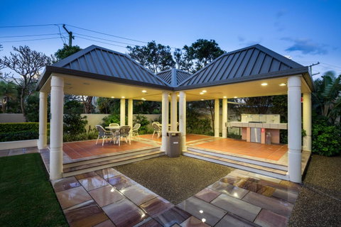 Belle Maison Apartments - Official - Holiday Find 13