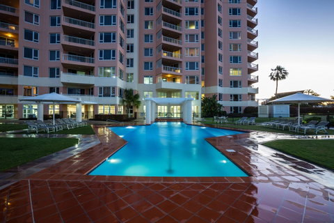 Belle Maison Apartments - Official - Holiday Find 11