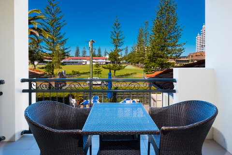 Island Beach Resort - Holiday Find 12