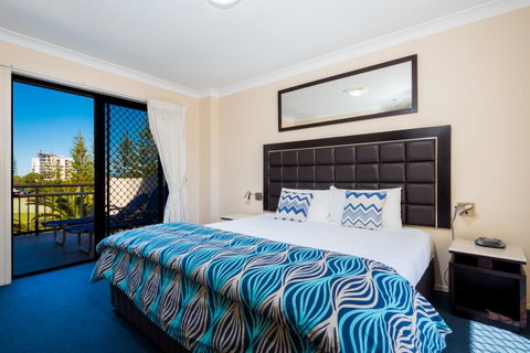 Island Beach Resort - Holiday Find 1