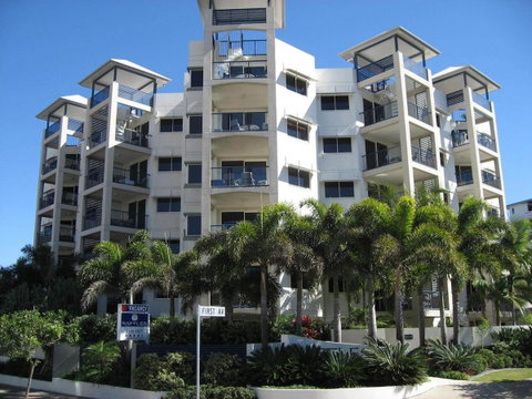 Raffles Mooloolaba - Holiday Find 14
