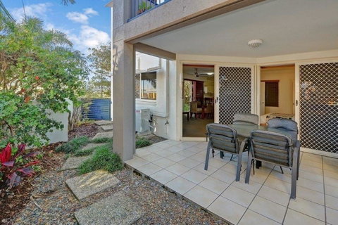 Raffles Mooloolaba - Holiday Find 7