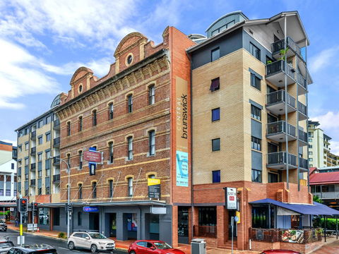 Central Brunswick Apartment Hotel - Holiday Find 9