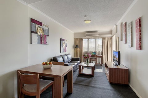 Central Brunswick Apartment Hotel - Holiday Find 30