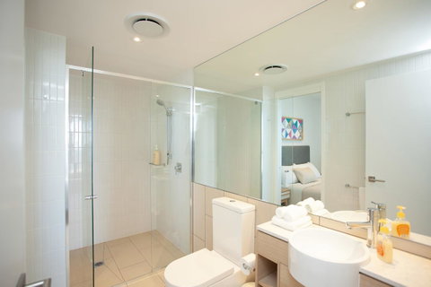 High Floor Ocean View Suites Broadbeach - Holiday Find 27