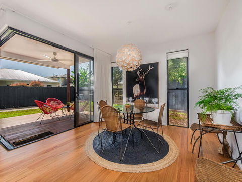 Sam's Buderim Mountain Guest House - Holiday Find 2