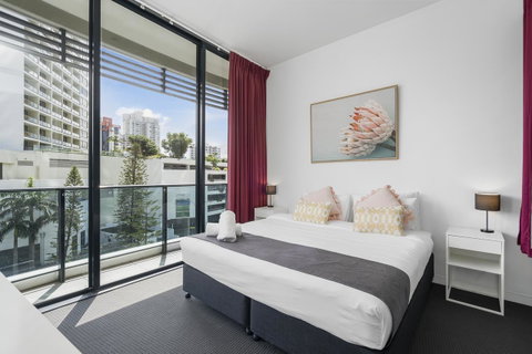 Oracle, 2 & 3 Bedroom Apartments - We Accommodate - Holiday Find 8