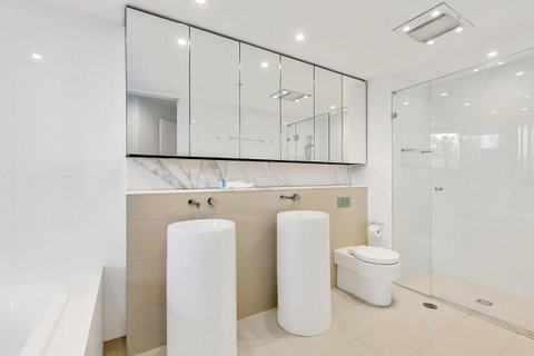 Oracle, 2 & 3 Bedroom Apartments - We Accommodate - Holiday Find 18