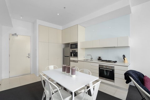 Oracle, 2 & 3 Bedroom Apartments - We Accommodate - Holiday Find 3