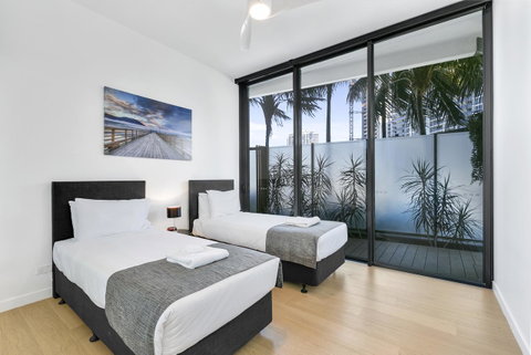 Oracle, 2 & 3 Bedroom Apartments - We Accommodate - Holiday Find 24