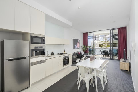 Oracle, 2 & 3 Bedroom Apartments - We Accommodate - Holiday Find 2