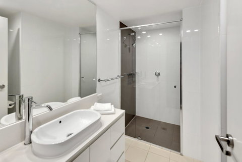 Oracle, 2 & 3 Bedroom Apartments - We Accommodate - Holiday Find 25