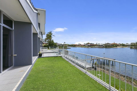 Havana Blue - Large 4 Bedroom Family Home - Holiday Find 18