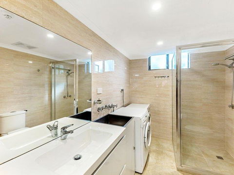 Enderley Gardens Resort - Holiday Find 8