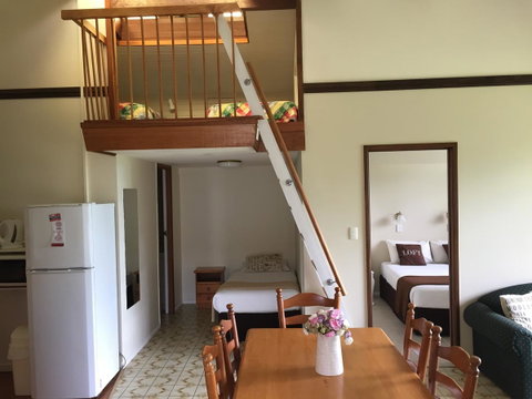 Montville Holiday Apartments - Holiday Find 27