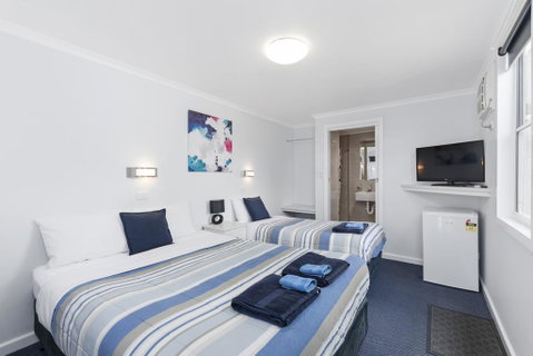 Wattle Grove Motel Maryborough - Holiday Find 1