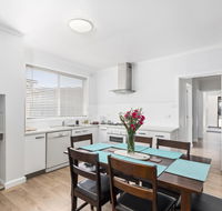 Wattle Grove Villa - Holiday Find