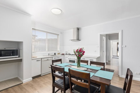 Wattle Grove Villa - Holiday Find 0