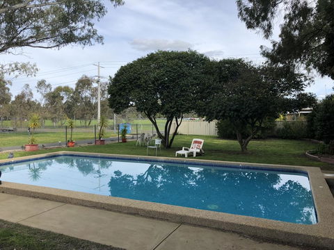 Wattle Motel - Holiday Find 1