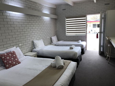 Wattle Motel - Holiday Find 3