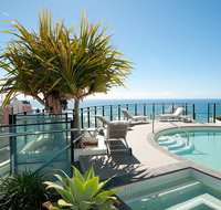 Wave Apartments Broadbeach - Holiday Find