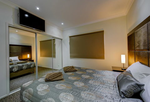 Western Downs Motor Inn - Holiday Find 2