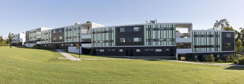 Western Sydney University Village - Campbelltown - Holiday Find 1