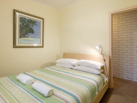 Whispering Trees - Holiday Find 1