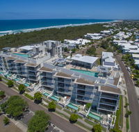 White Shells Luxury Apartments - Holiday Find