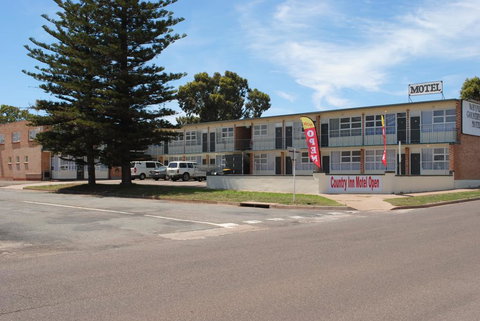Whyalla Country Inn Motel - Holiday Find 3