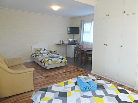Whyalla Country Inn Motel - Holiday Find 1