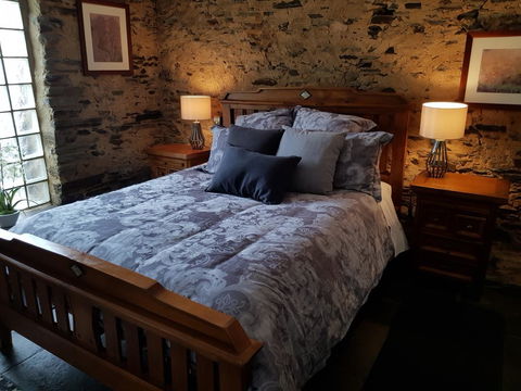 William Hunt's Retreat - Redwood Studio - Holiday Find 2