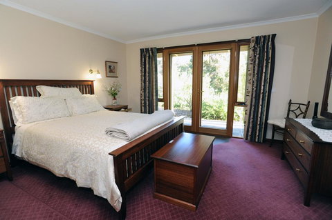 Wintarni Olives Cottage - Holiday Find 2