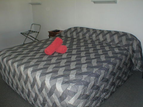 Winton Outback Motel - Holiday Find 2
