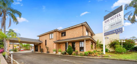 WM Hotel Bankstown - Holiday Find 1