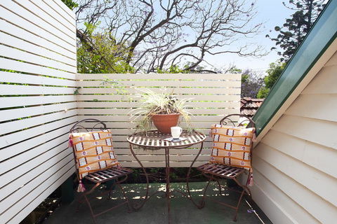 Woolwich Studio Bliss, Your Private Oasis By The Water - Holiday Find 2