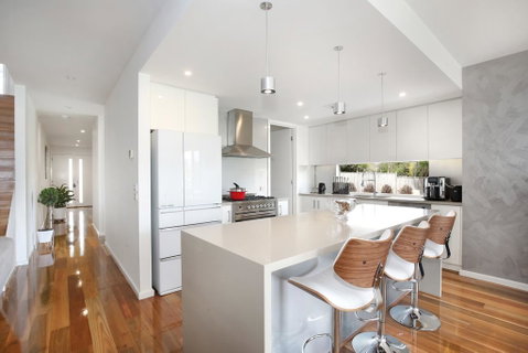 Xus Residence - Holiday Find 3