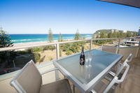 Book Burleigh Heads Accommodation Vacations Holiday Find Holiday Find