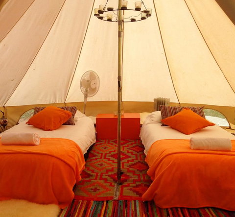 Yanada - Holiday Find 1