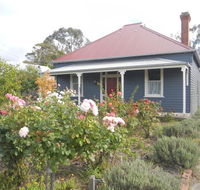 Yarram Cottage Art and Accommodation - Holiday Find