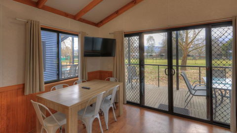 Yea Riverside Caravan Park - Holiday Find 1