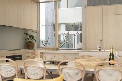 Your Luxury Escape - Driftwood Two At Clarkes Beach - Holiday Find 1