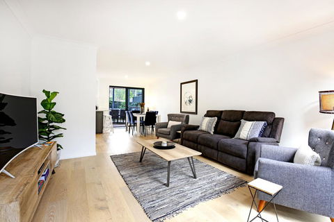 Zen @ Culburra - Pet Friendly - 8 Mins To Beach - Holiday Find 1