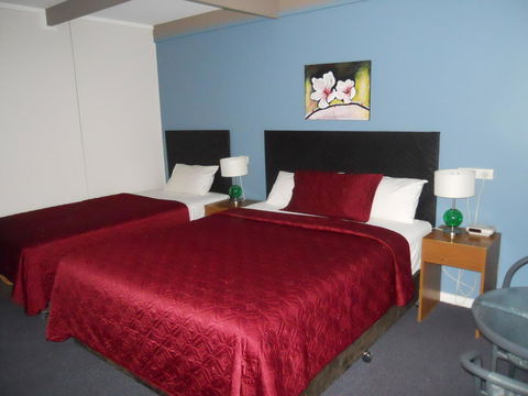 Zero Inn Motel - Holiday Find 0